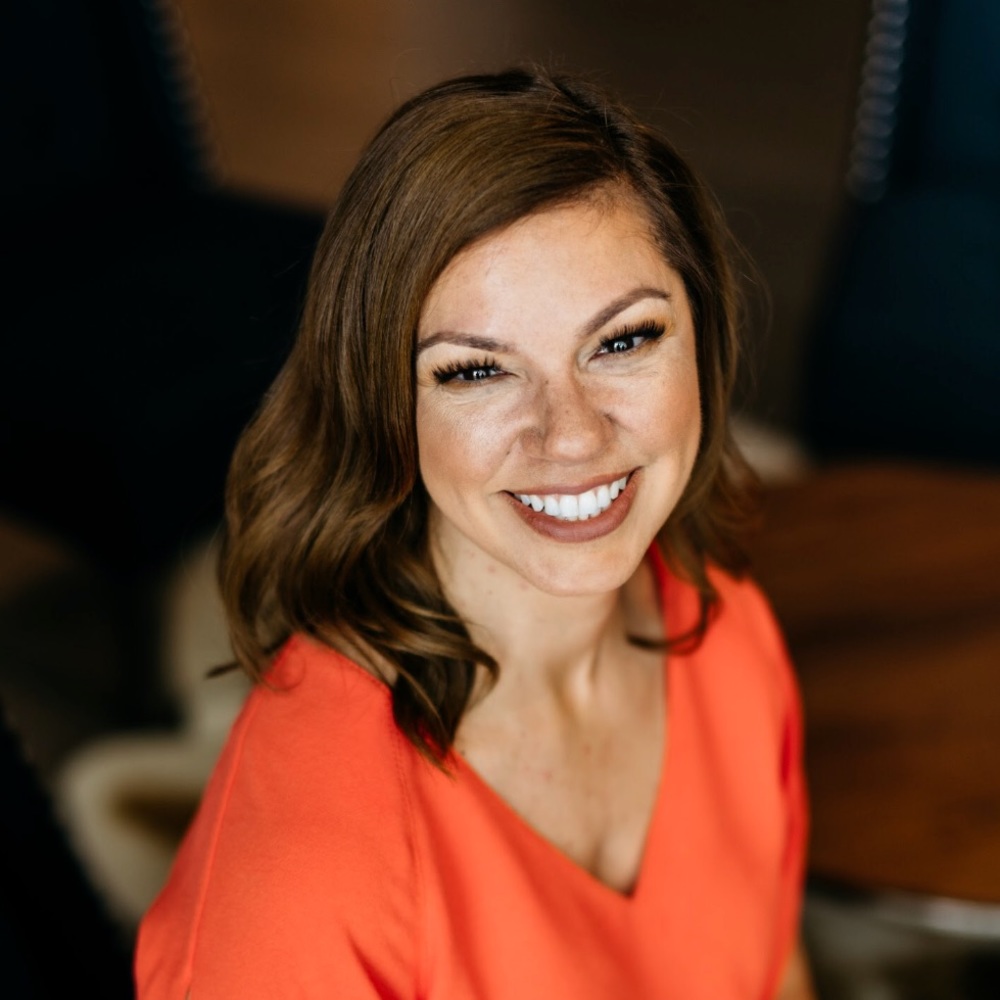 Meet your Posher, Vija